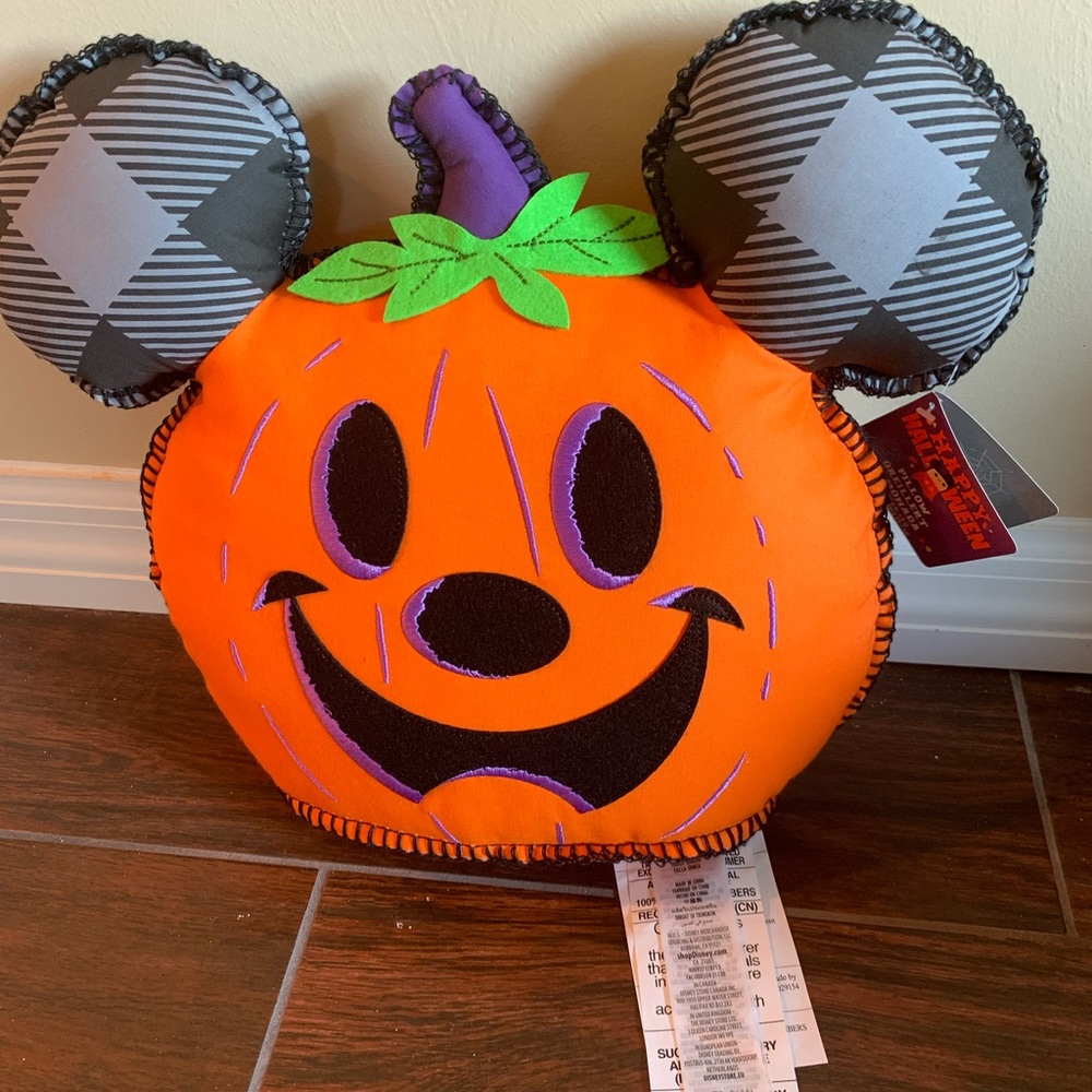 Mickey Mouse Pumpkin Halloween Pillow